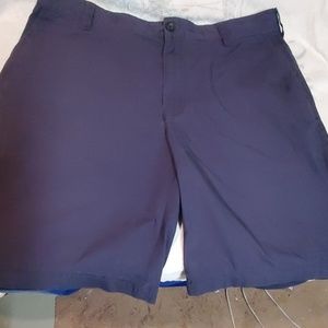 36 Izod shorts Navy